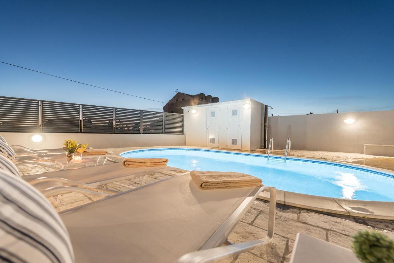 Villa Lena Luxury Apartments Novalja Eksteriør billede