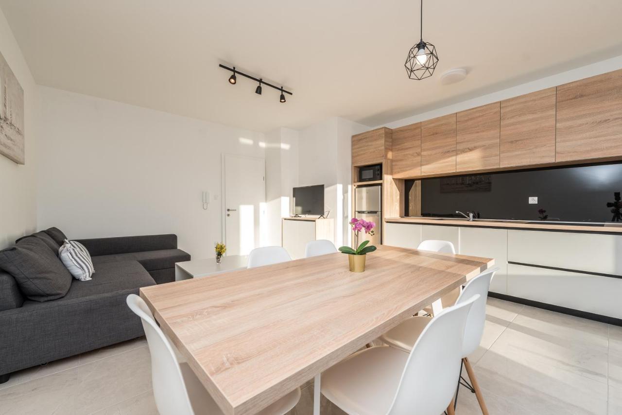 Villa Lena Luxury Apartments Novalja Eksteriør billede