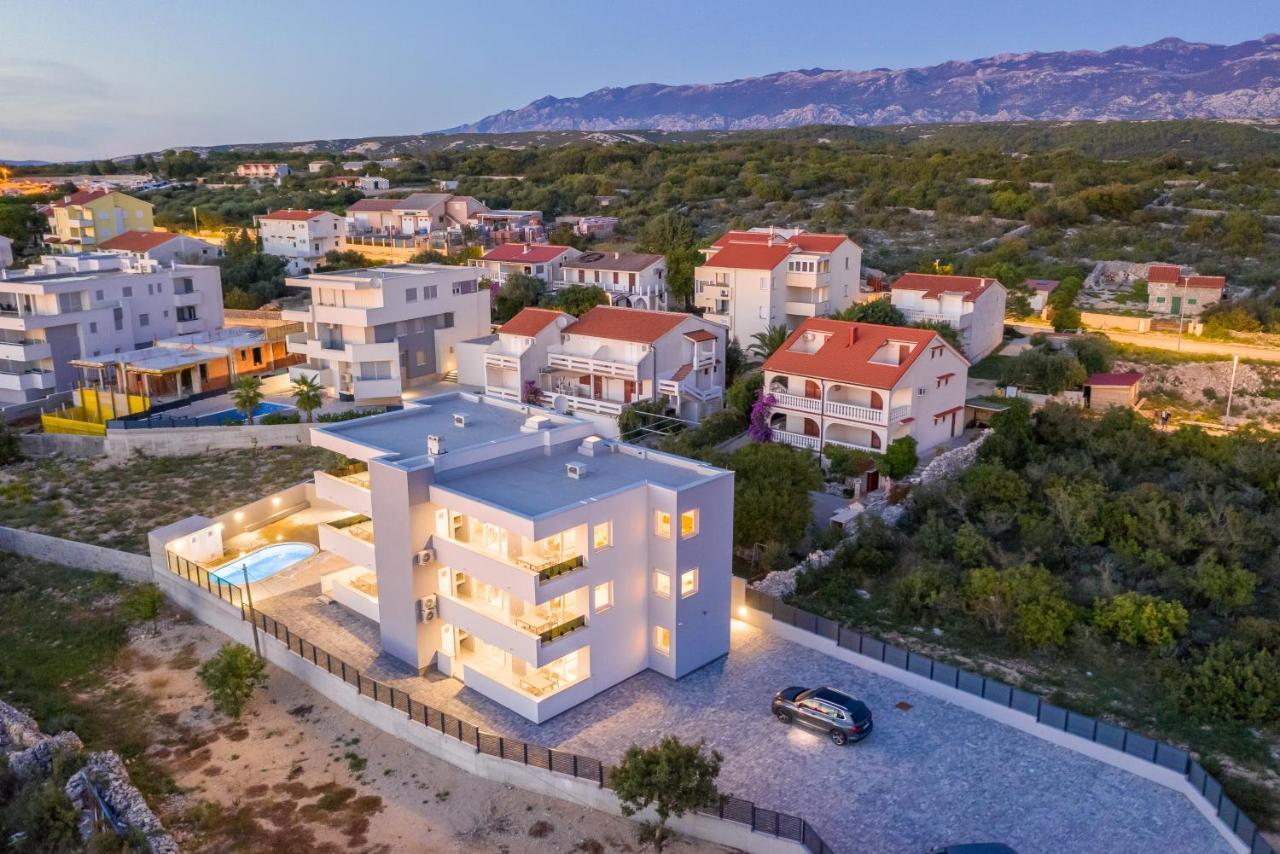 Villa Lena Luxury Apartments Novalja Eksteriør billede