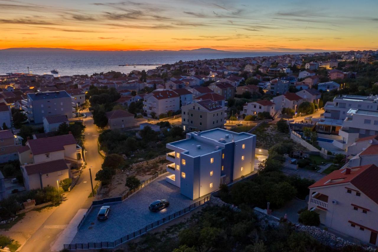 Villa Lena Luxury Apartments Novalja Eksteriør billede