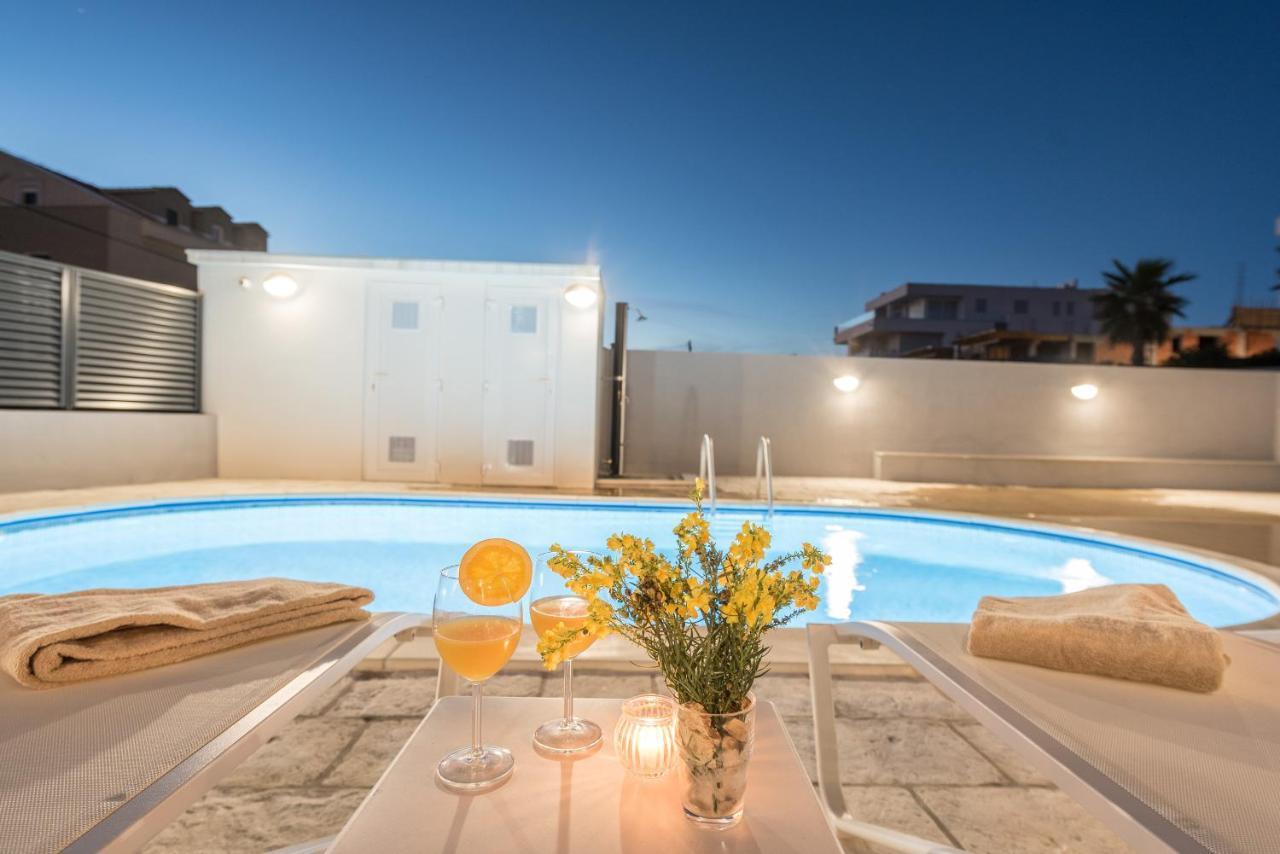 Villa Lena Luxury Apartments Novalja Eksteriør billede