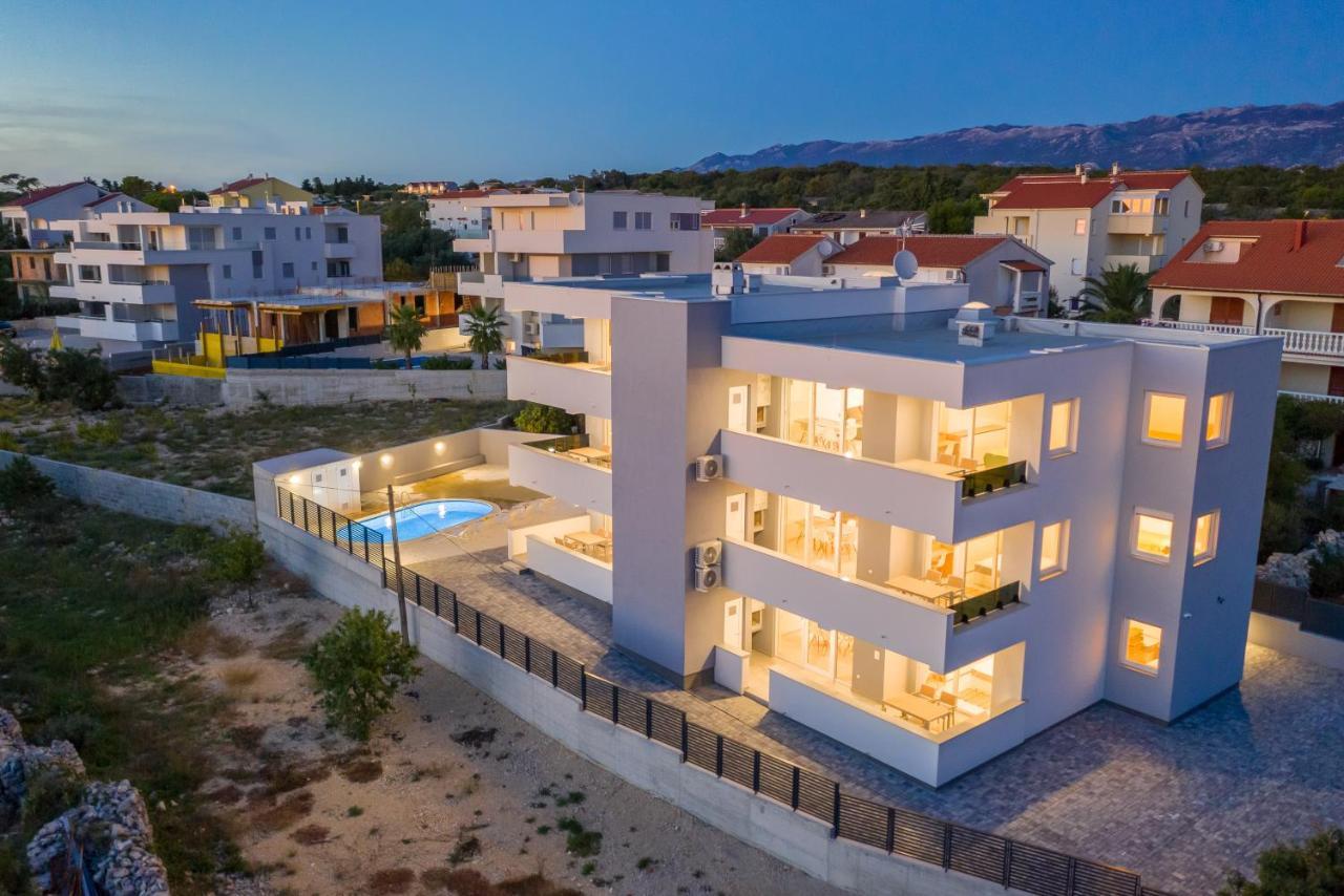 Villa Lena Luxury Apartments Novalja Eksteriør billede