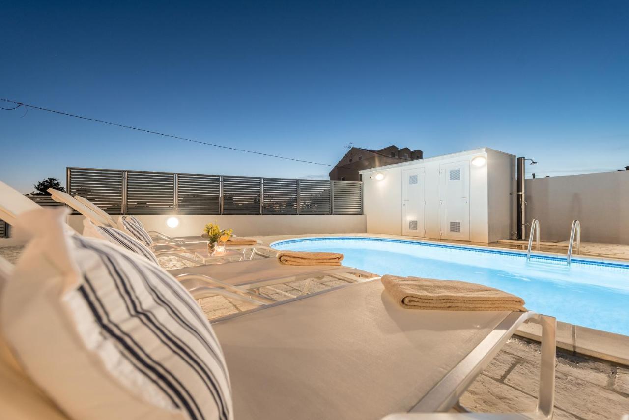 Villa Lena Luxury Apartments Novalja Eksteriør billede