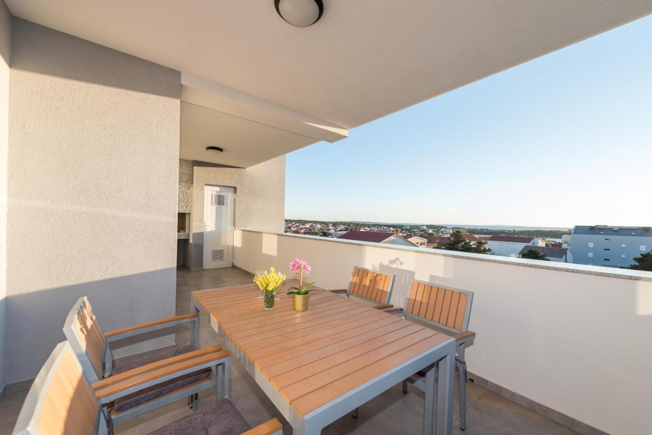 Villa Lena Luxury Apartments Novalja Eksteriør billede