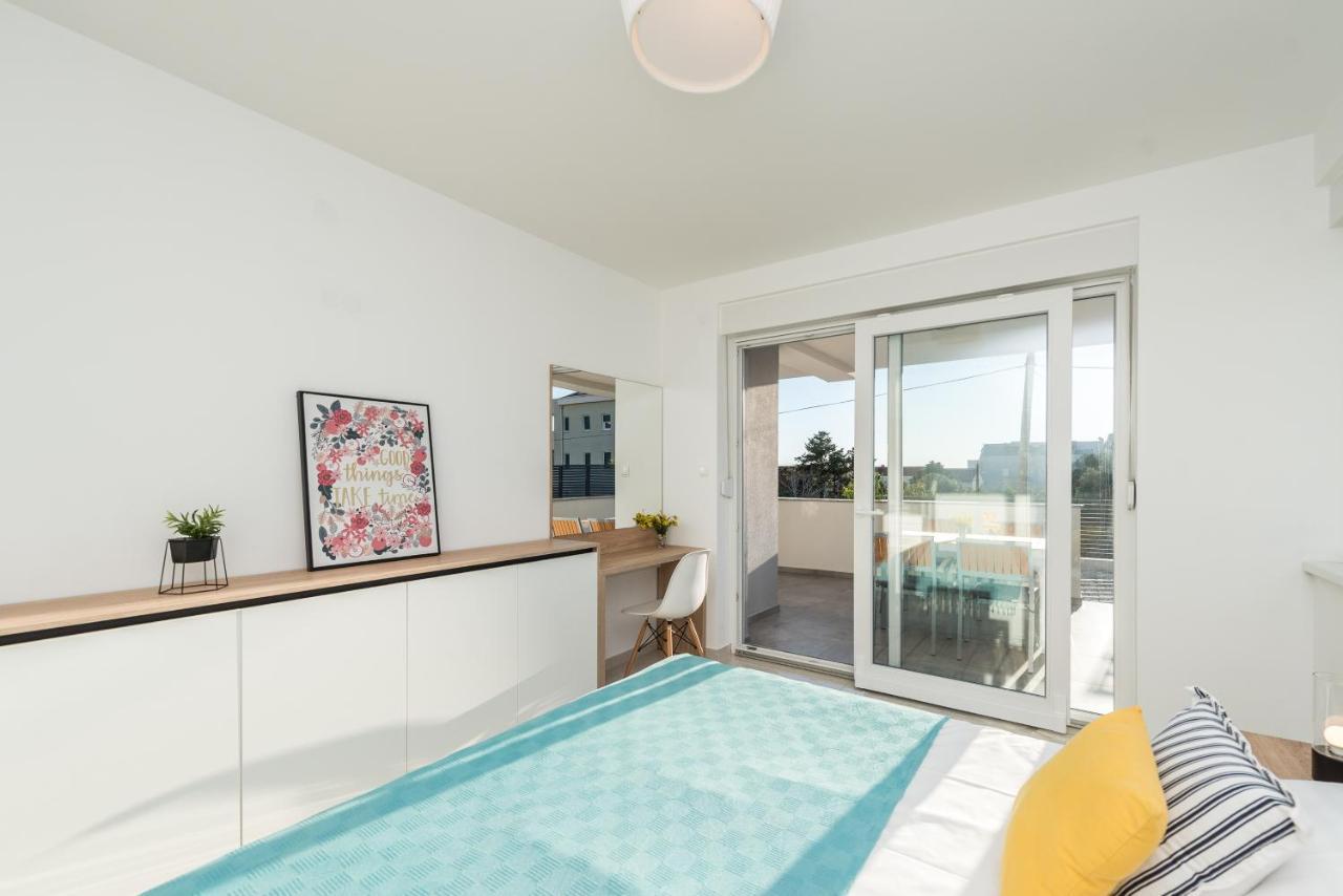 Villa Lena Luxury Apartments Novalja Eksteriør billede