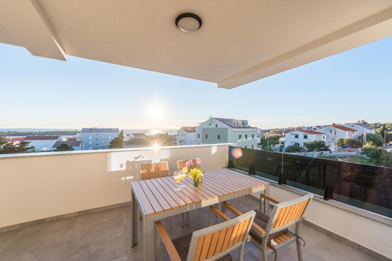 Villa Lena Luxury Apartments Novalja Eksteriør billede